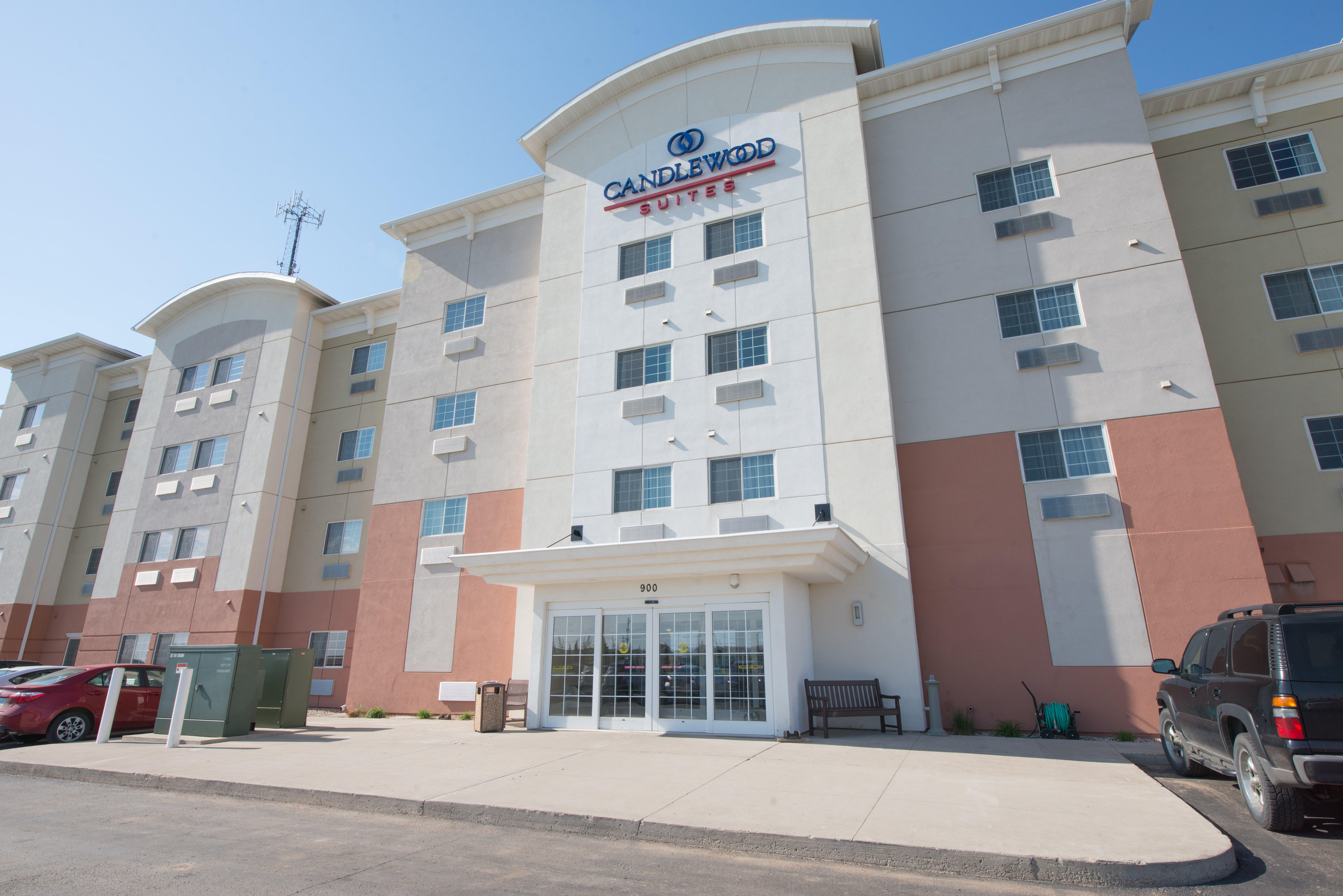 Candlewood Suites Minot By Ihg Bagian luar foto